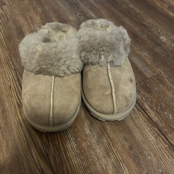 Target Other - Cozy Tan Kids Slippers